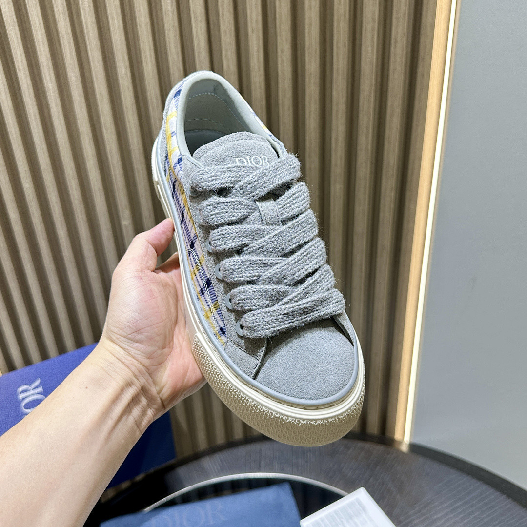 DR B33 Sneaker