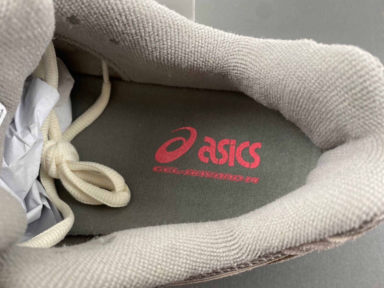 As*ic*s gel-kayano 14  1201a019-023