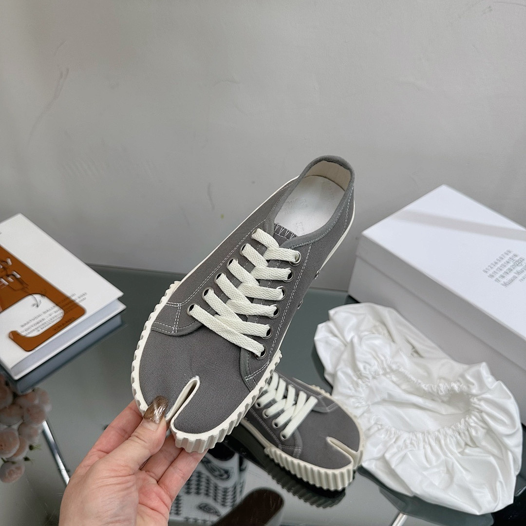 Ma1s0n Marg*e1a Sneakers