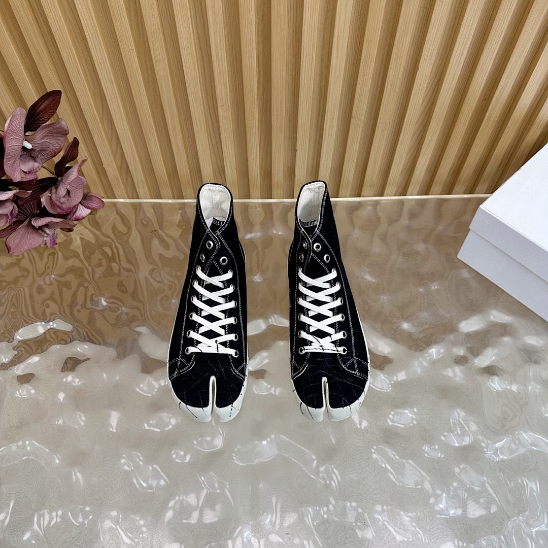 Ma1s0n Marg*e1a Sneakers