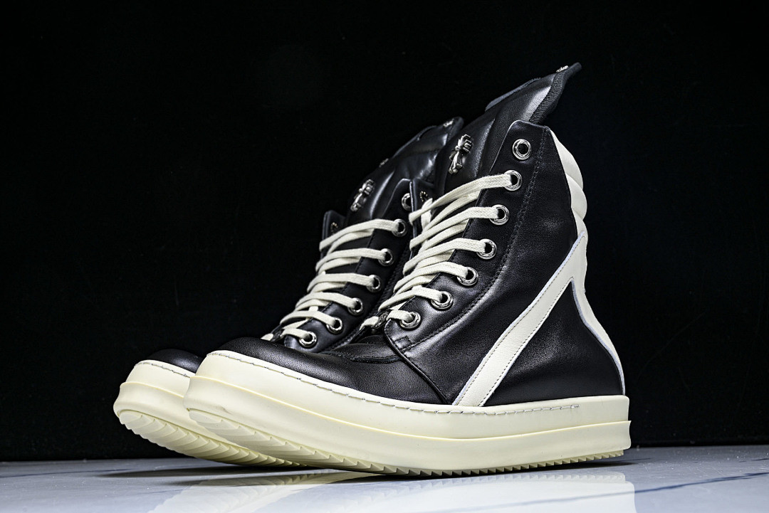 RO Sneakers