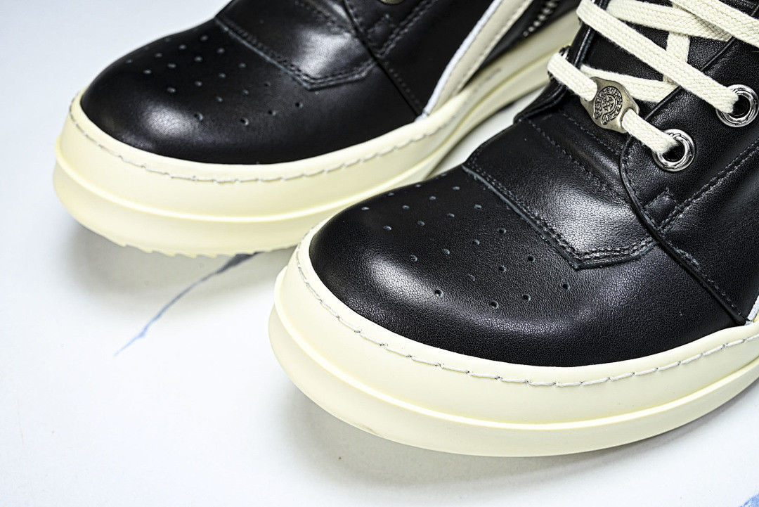 RO Sneakers