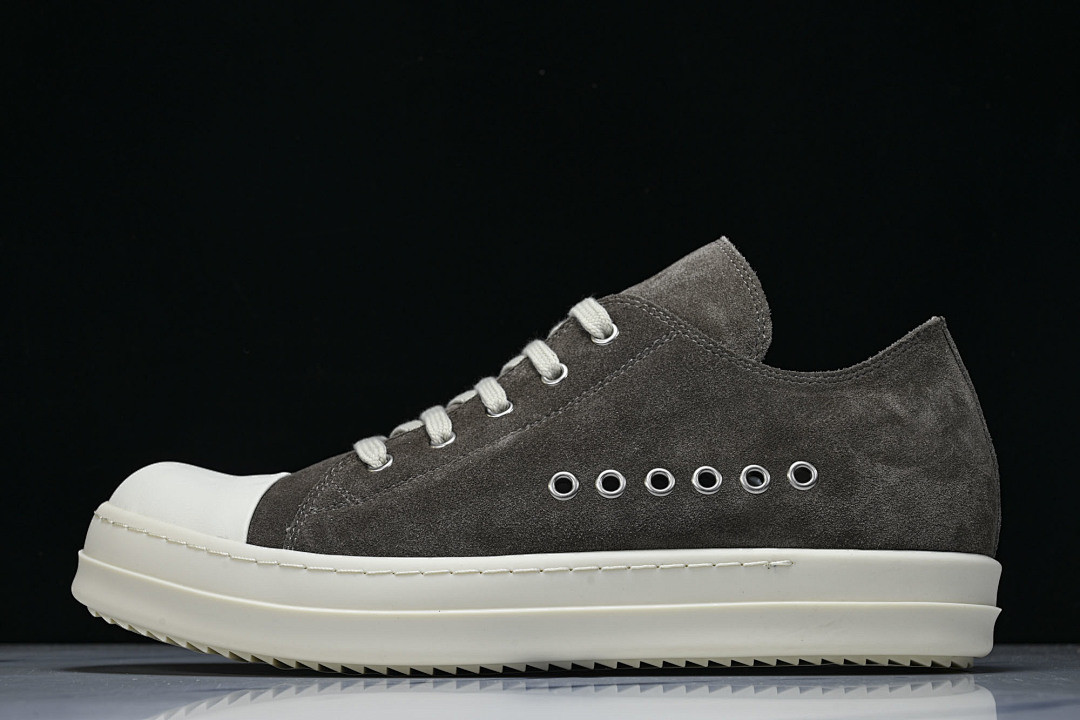 RO Sneakers