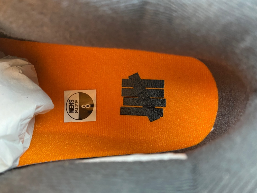 Jordan 4 Retro OG SP Undefeated (2025) IB1519-200