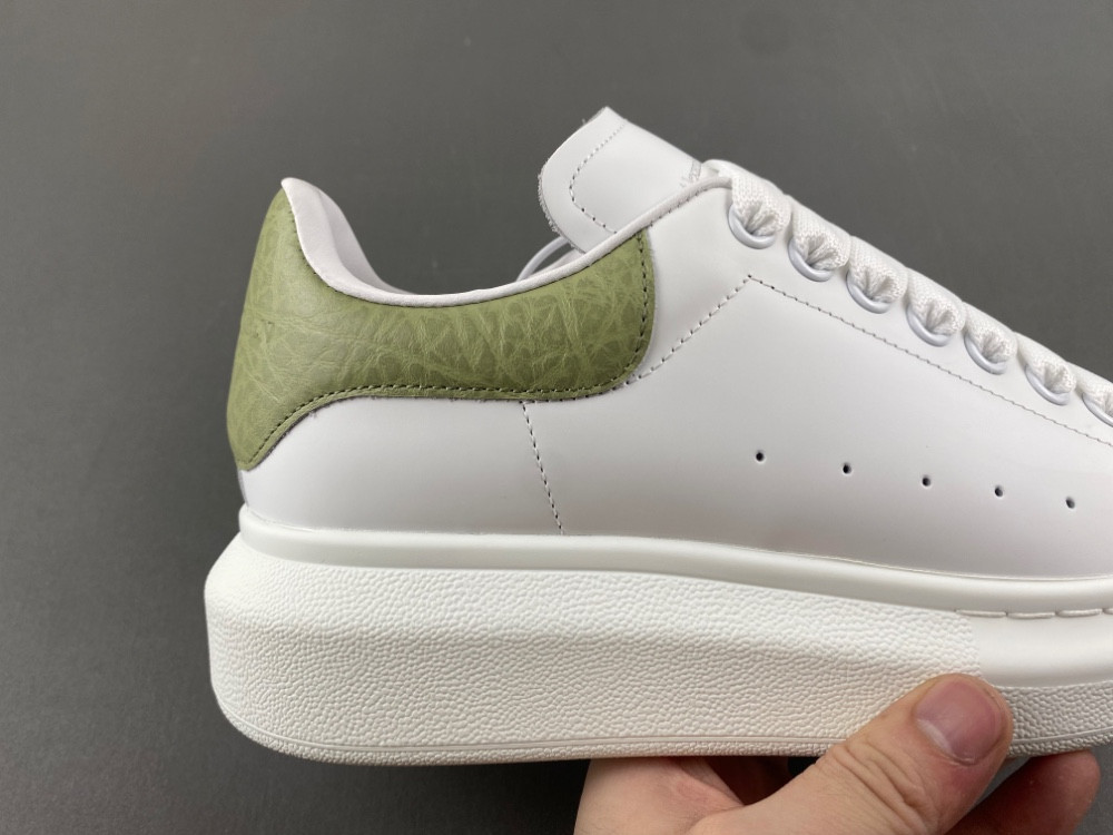 MQ Sneakers