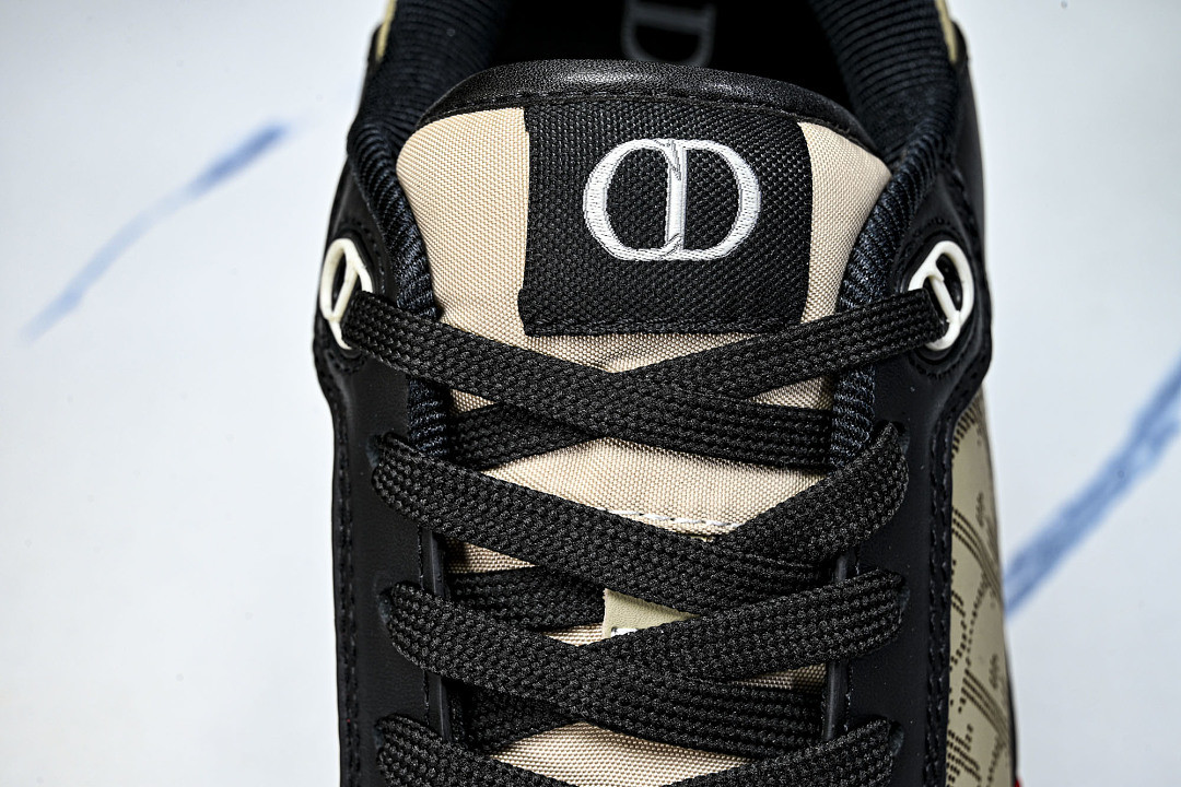 DR B27 Sneaker