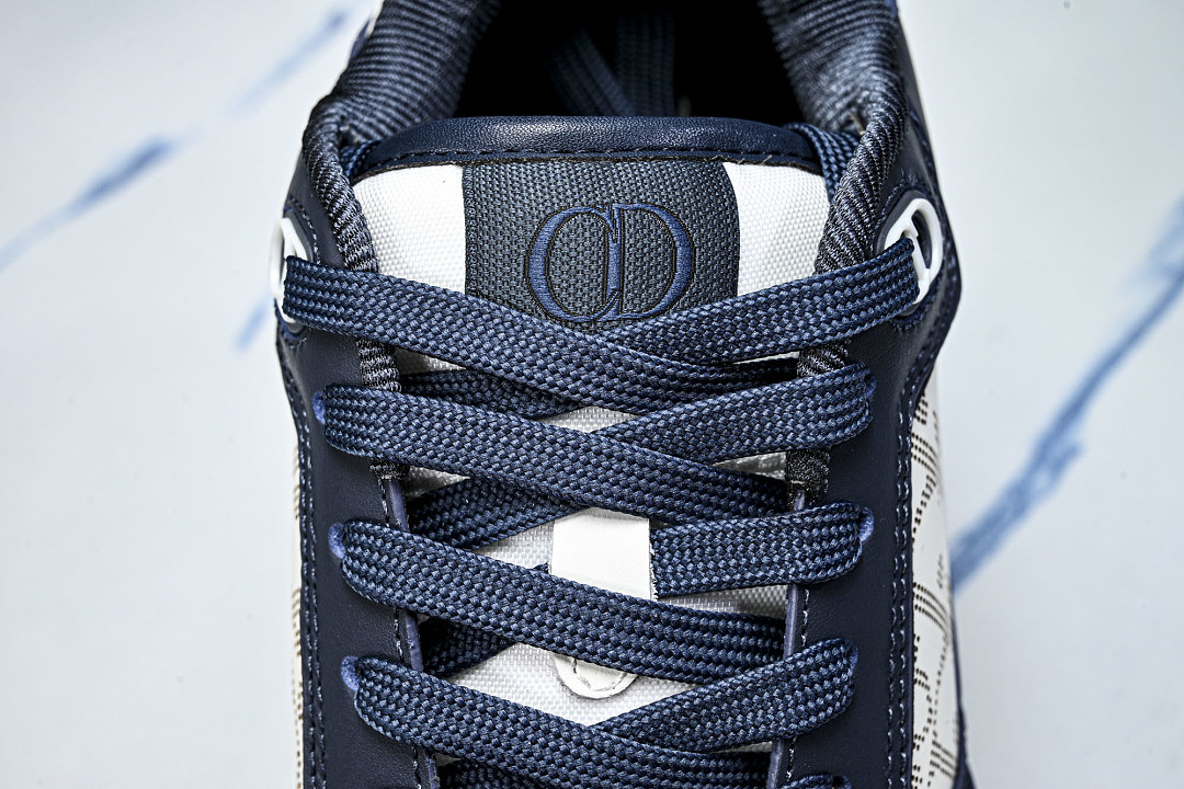 DR B27 Sneaker