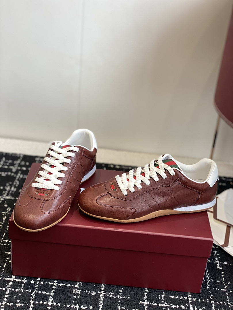 GC Sneakers