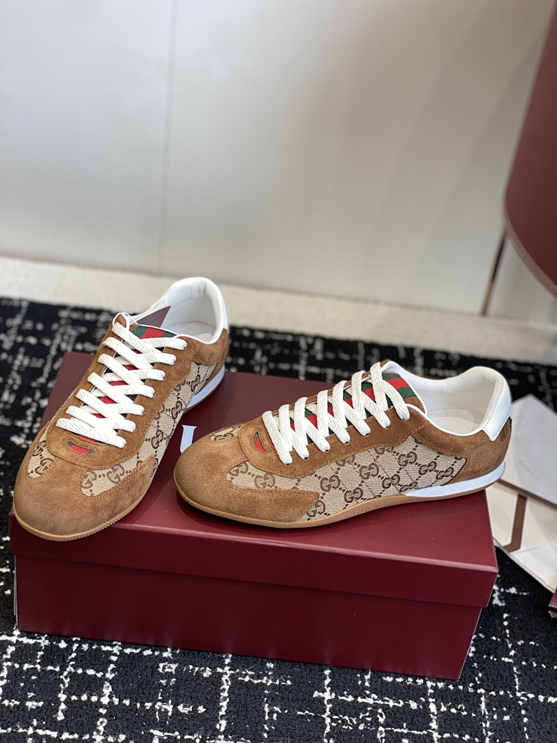 GC Sneakers