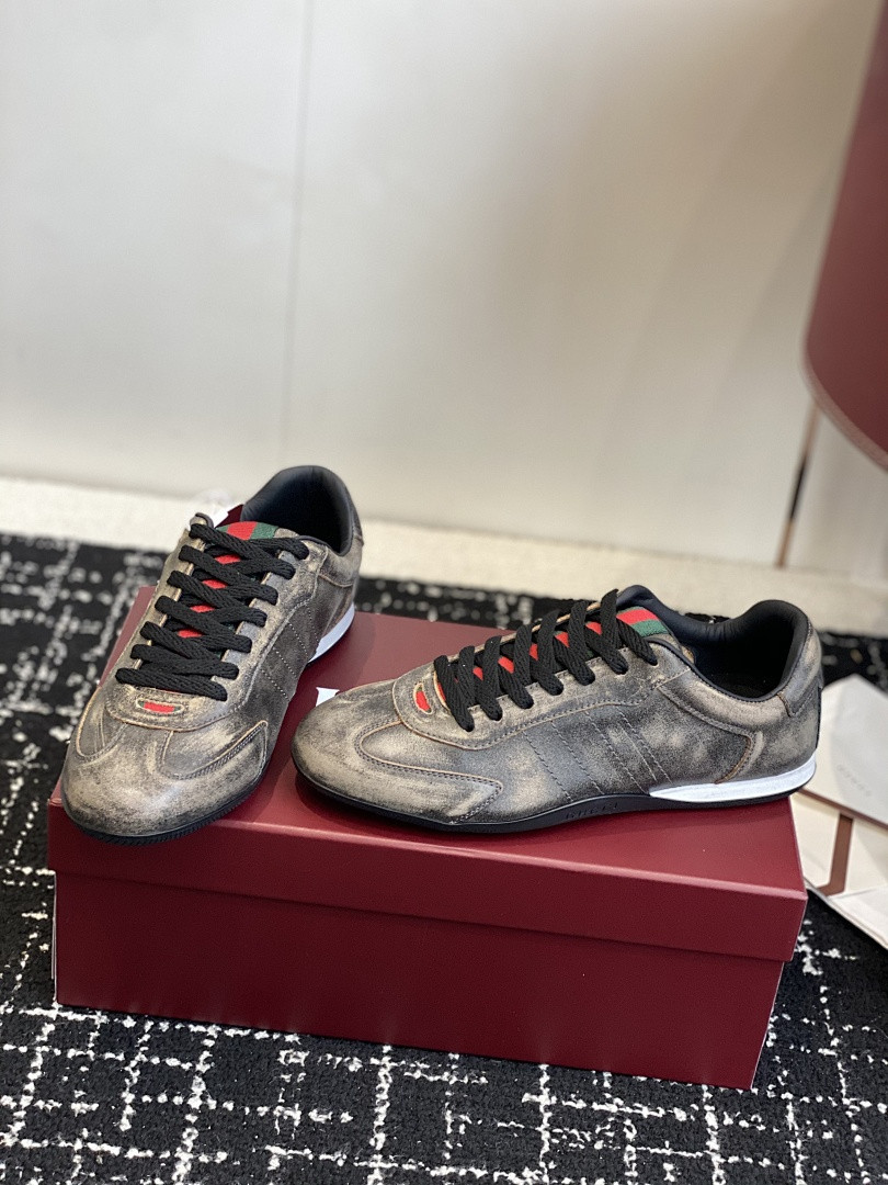 GC Sneakers