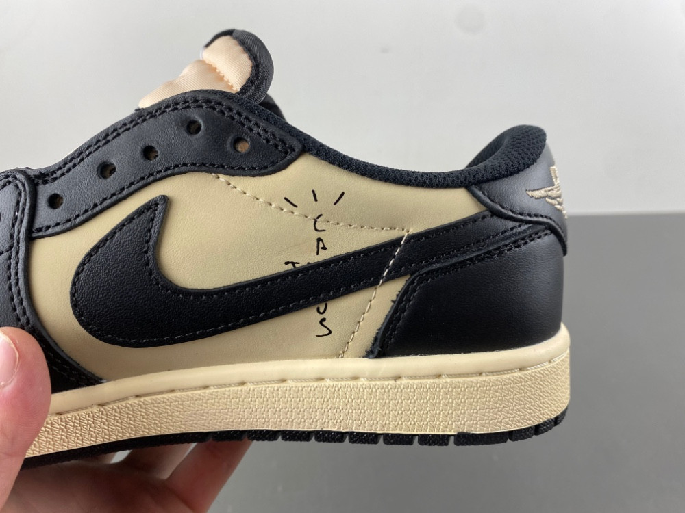 Travis Scott x Air Jordan 1 Retro Low OG SP 