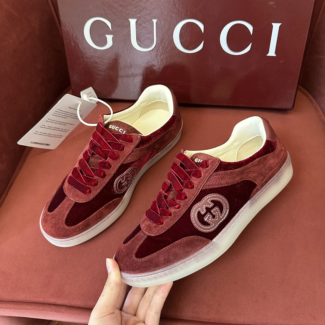 GC Sneakers