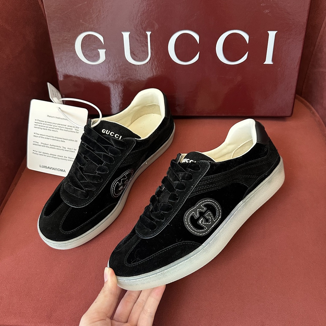 GC Sneakers