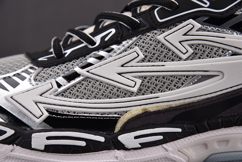 OFF-WHITE BE RIGHT BACK