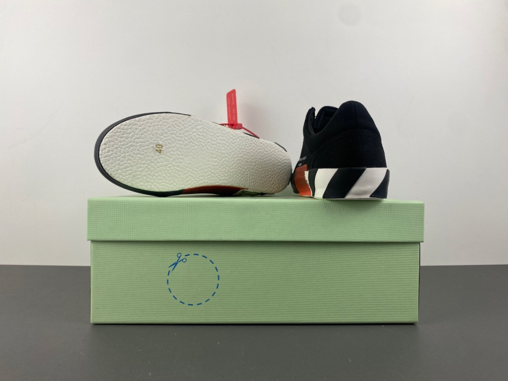 OFF-WHITE Virgil Abloh Vulc Low Top