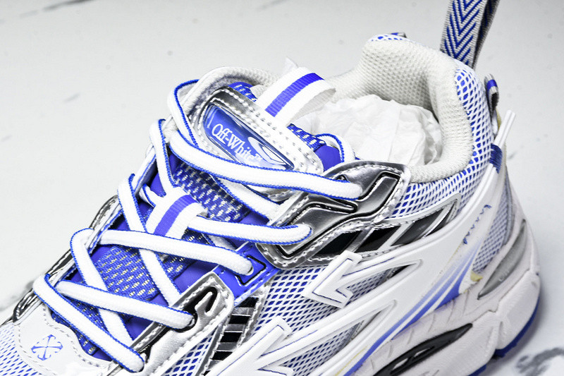 OFF-WHITE BE RIGHT BACK