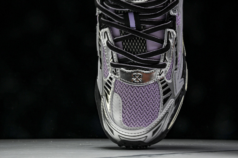 OFF-WHITE BE RIGHT BACK