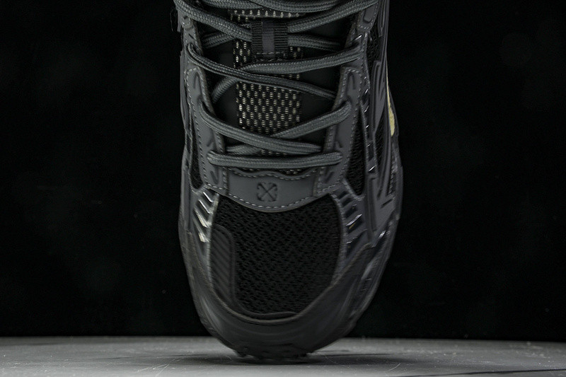 OFF-WHITE BE RIGHT BACK