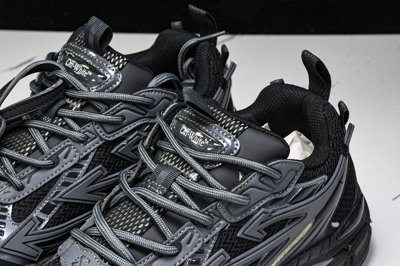 OFF-WHITE BE RIGHT BACK