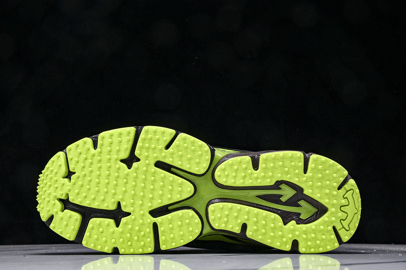 OFF-WHITE BE RIGHT BACK