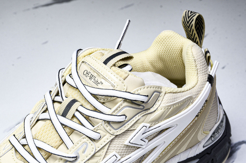 OFF-WHITE BE RIGHT BACK