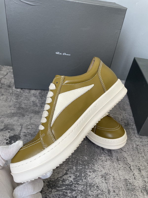 RO Sneakers