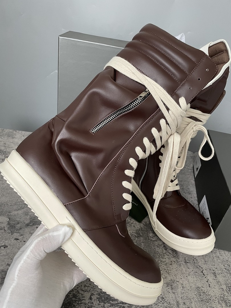 RO Sneakers