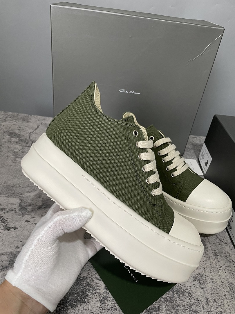 RO Sneakers