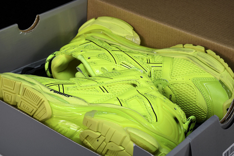 Balenciaga Runner W3RB4 7510