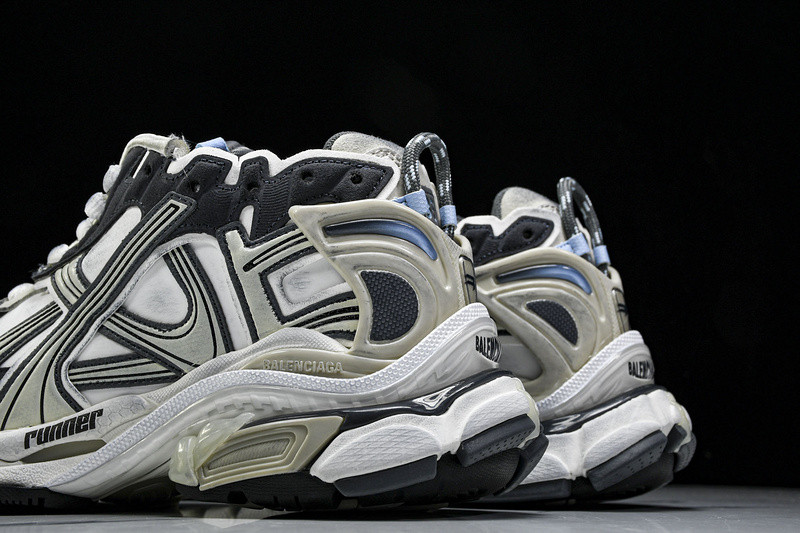 Balenciaga Runner W3RNY 063