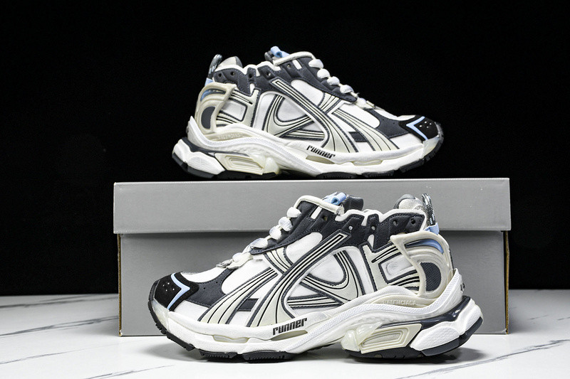 Balenciaga Runner W3RNY 063