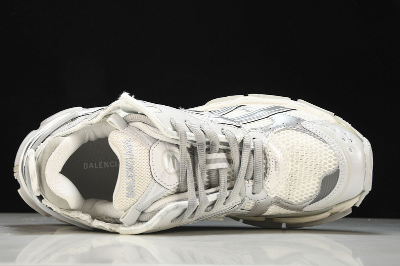 Balenciaga Runner W3RBL-8100