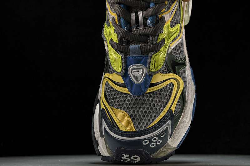 Balenciaga Runner W3RXP-0653