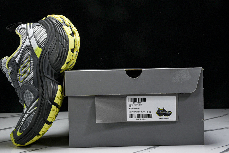 Balenciaga 10XL Sneaker