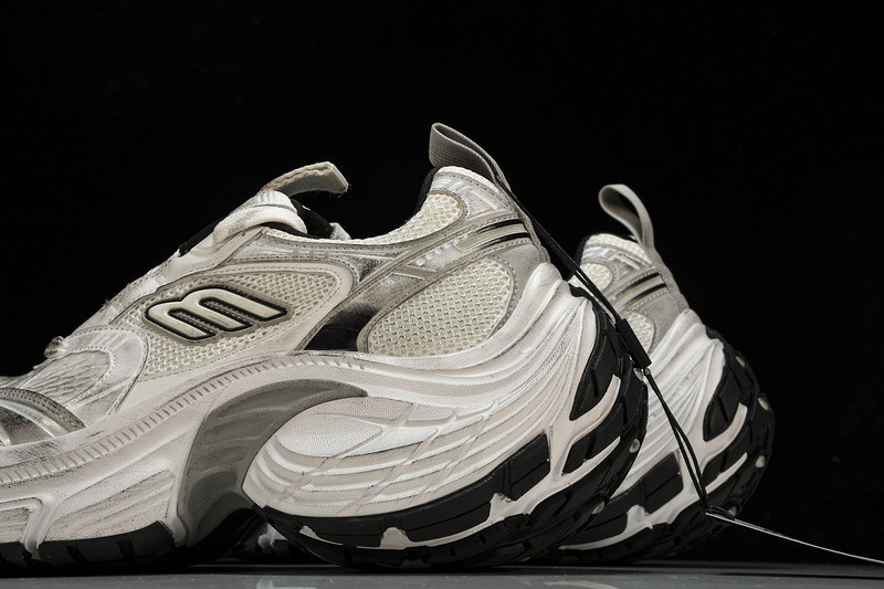 Balenciaga 10XL Sneaker