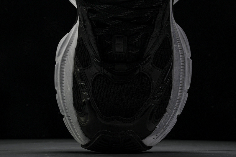 Balenciaga 10XL Sneaker