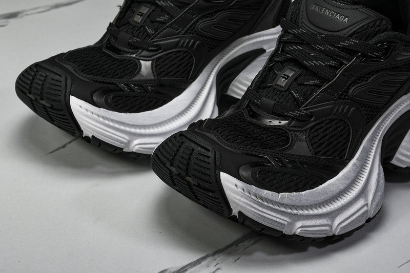 Balenciaga 10XL Sneaker