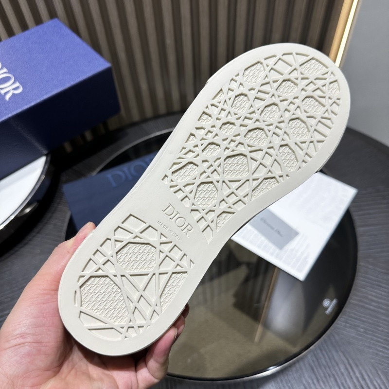 DR B33 Sneaker
