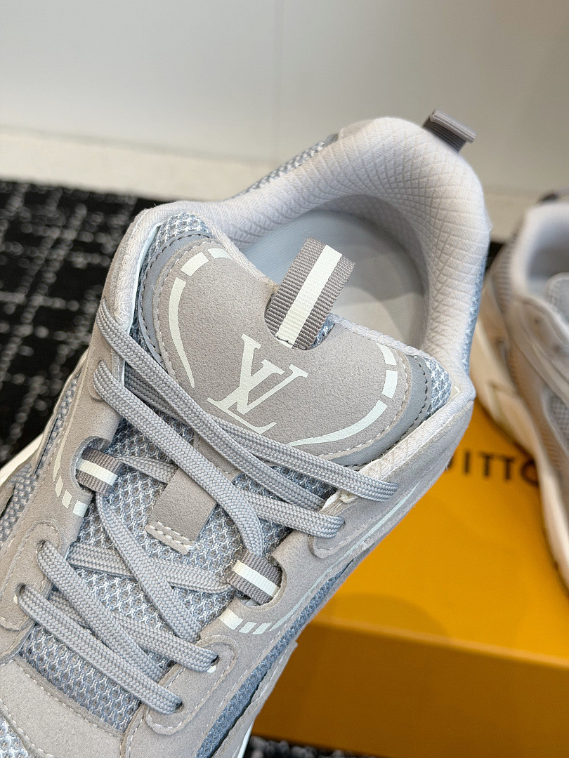L*V Tatic Runner Sneaker