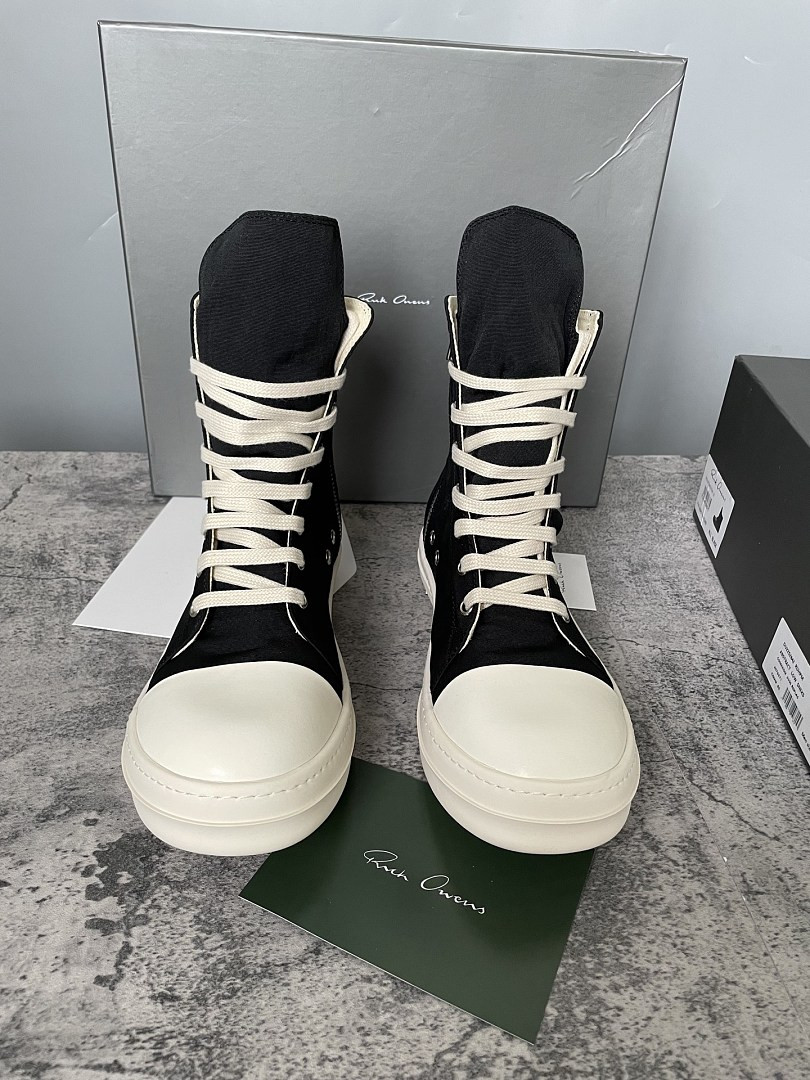 RO Sneakers