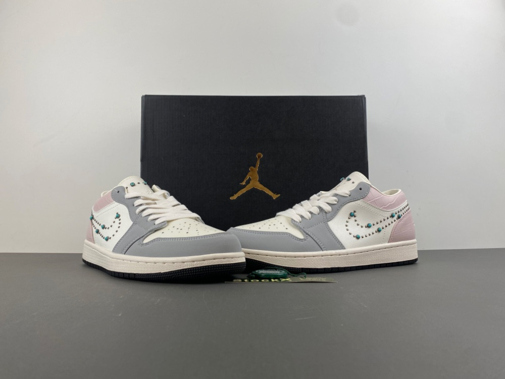 Air Jordan 1 Low IH7319-001