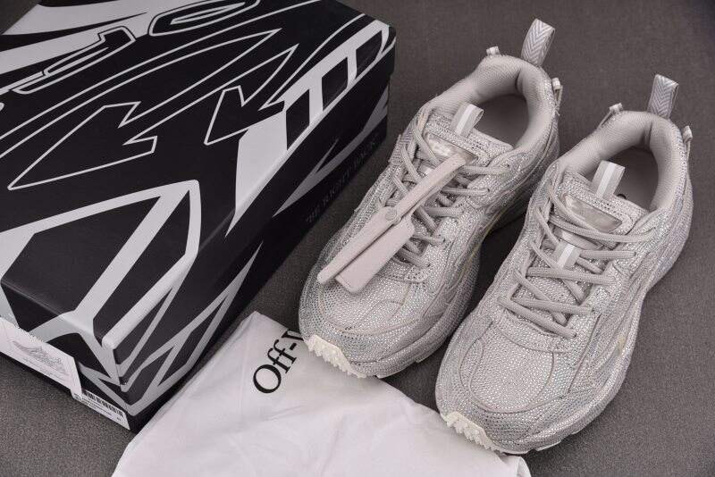 OFF-WHITE BE RIGHT BACK