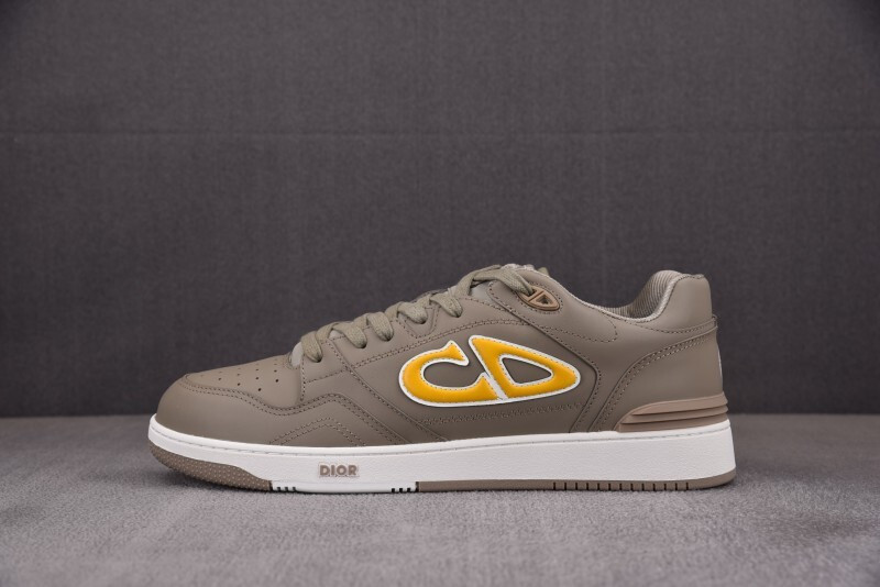 DR B57 Sneaker
