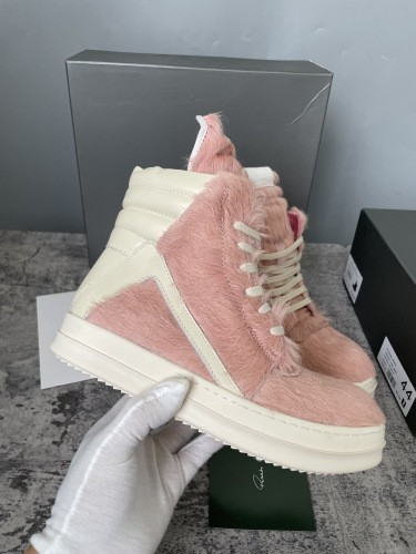 RO Sneakers