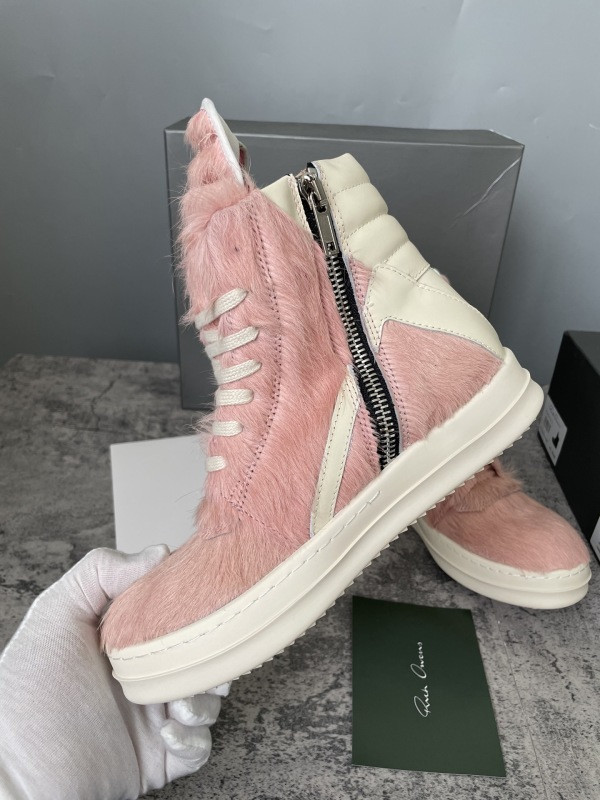 RO Sneakers