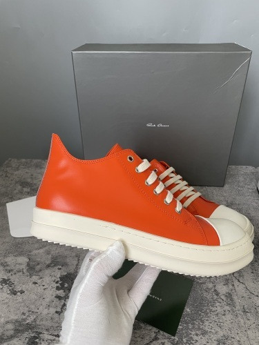 RO Sneakers