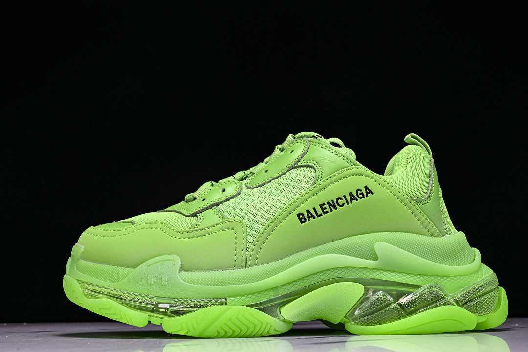 Ba1en*iaga Triple S 3.0 W2GR1-3801