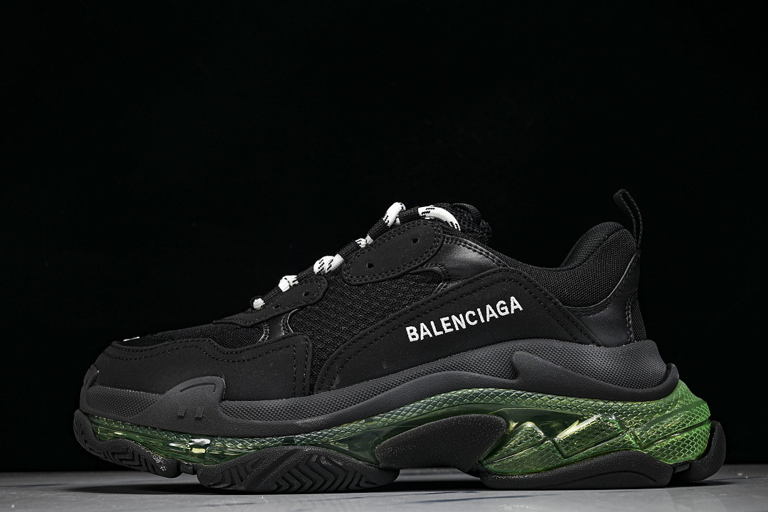 Ba1en*iaga Triple S 3.0 W09ON-1047