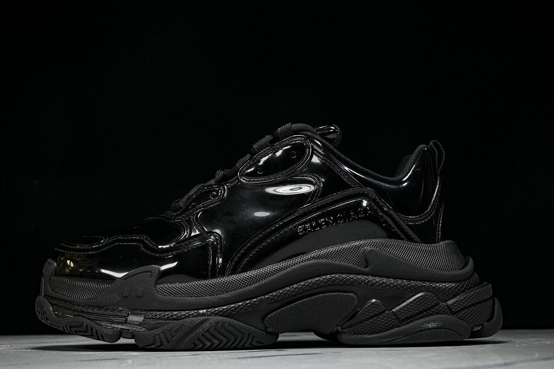 Ba1en*iaga Triple S W2PAA-0102