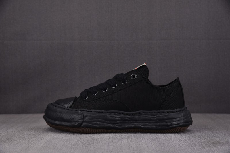 Ma1s0n Mihara Sneakers